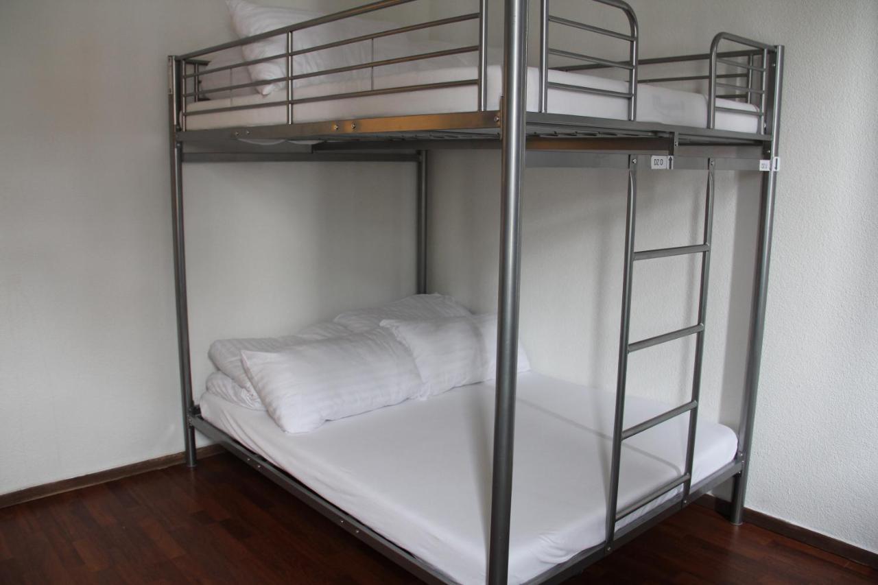 Auberge de jeunesse Stay2night Center
