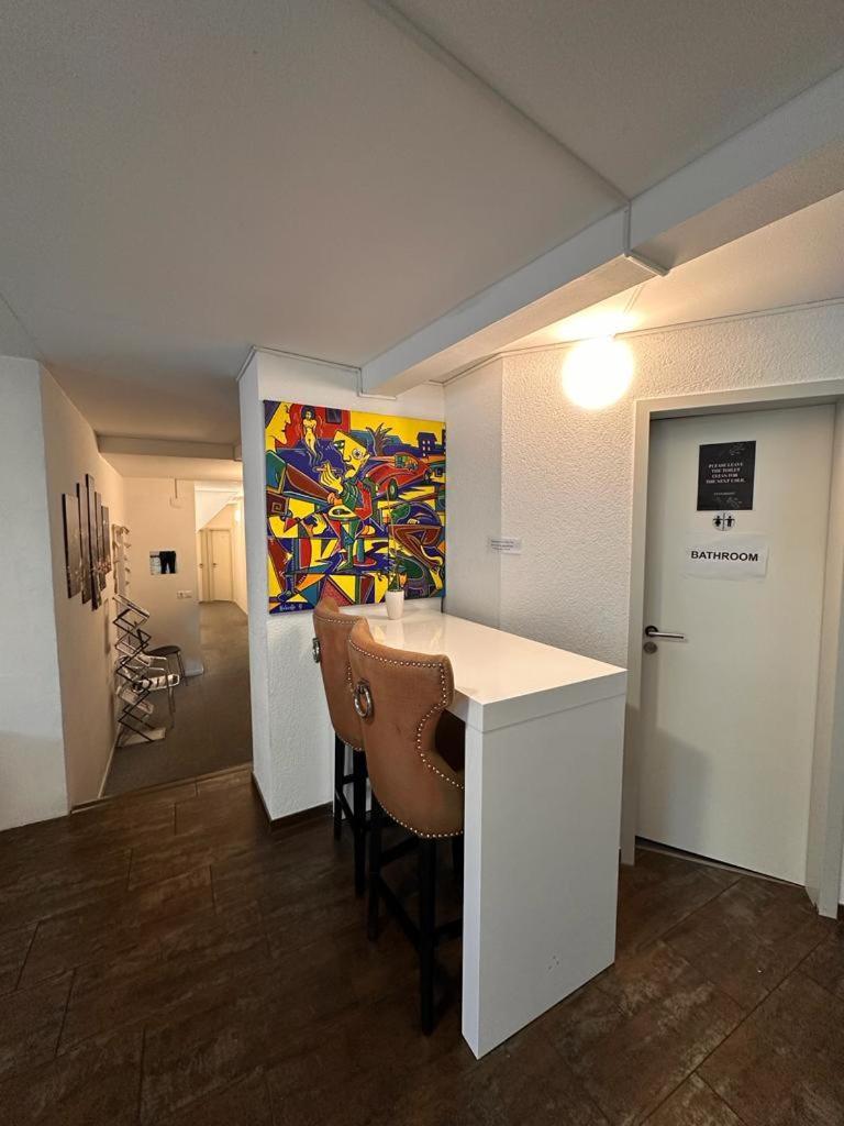 Auberge de jeunesse Stay2night Center *